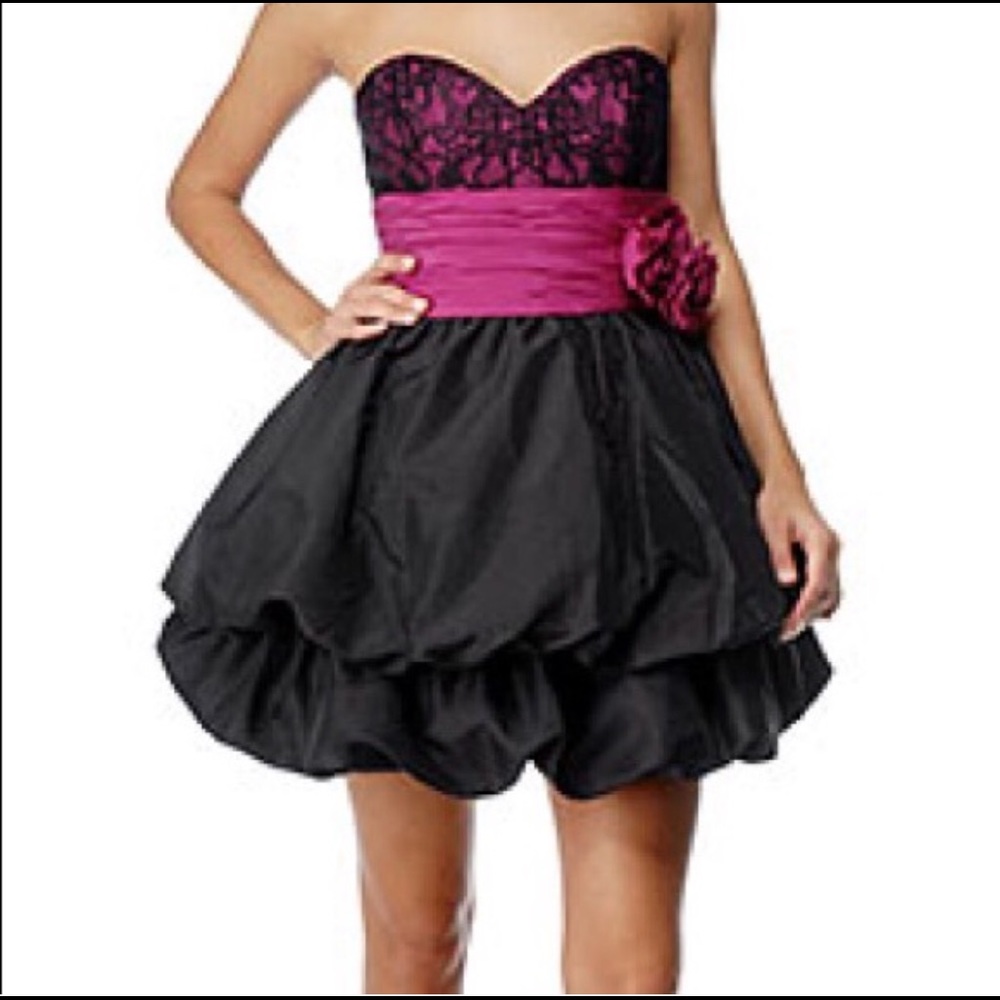 Betsey Johnson ‘Chelsea’ Homecoming Dress
